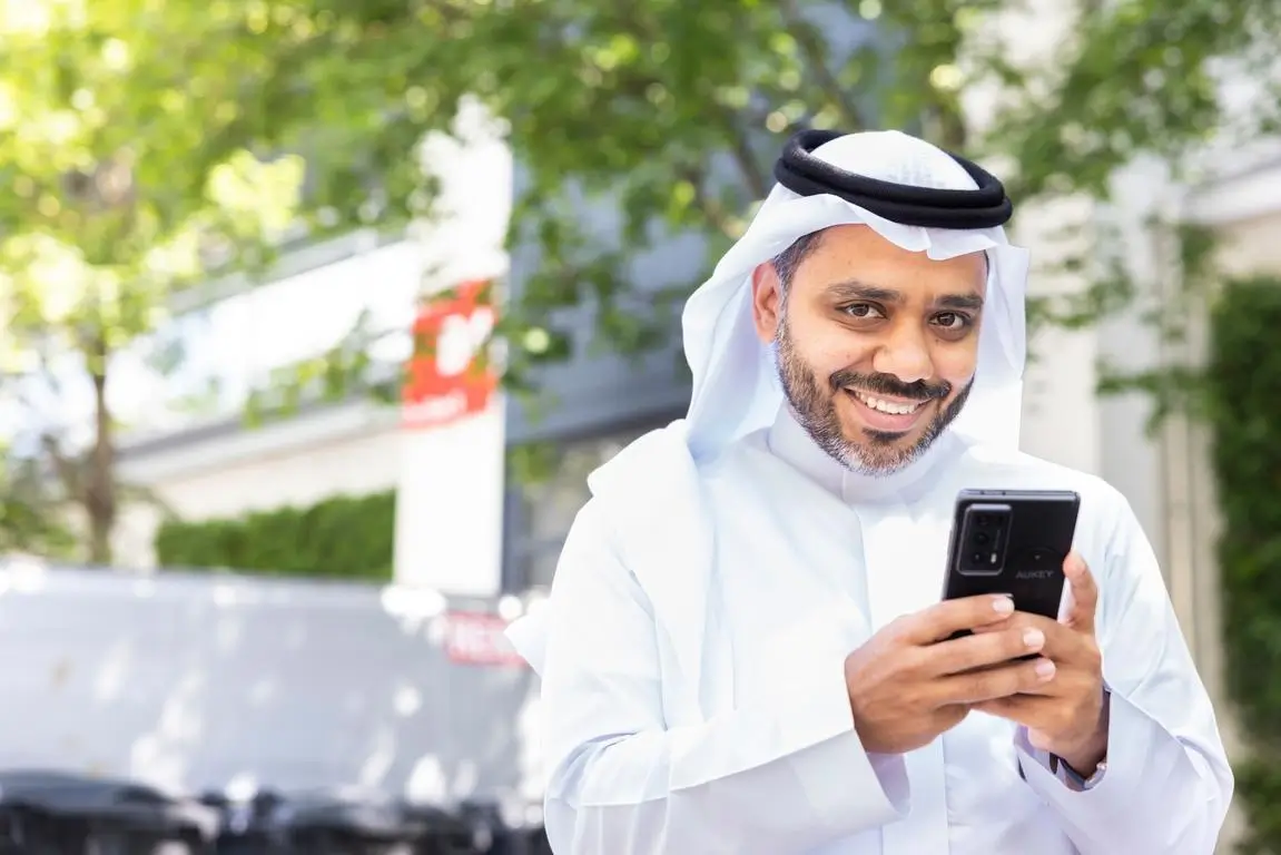 Expand global reach banner