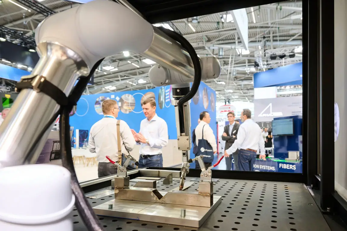 boost brand visibility banner