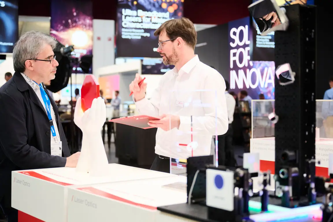 generate new business leads banner