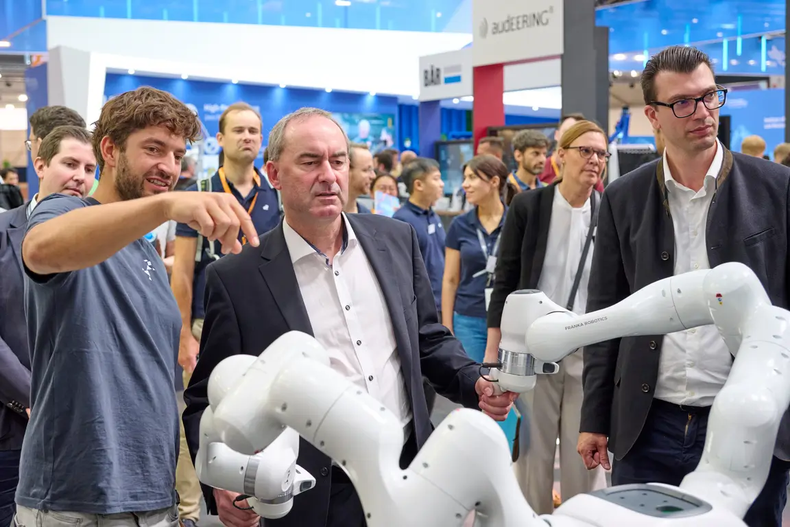 showcase your innovations banner