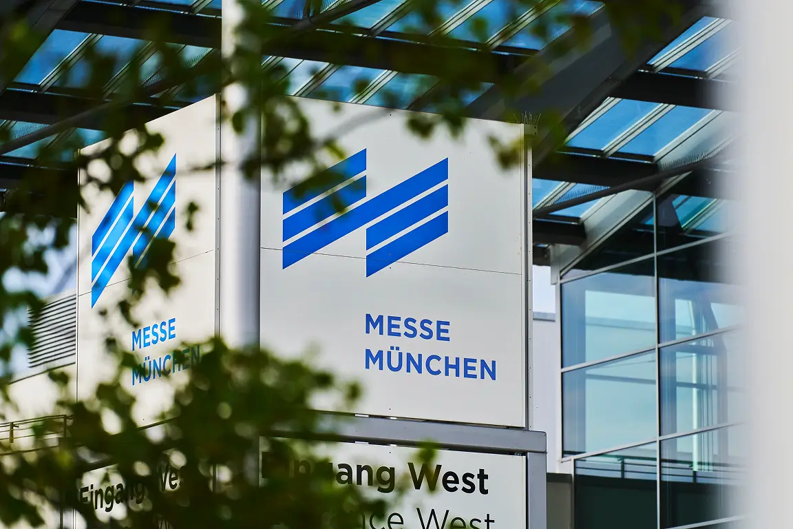 Global business hub and networking opportunities